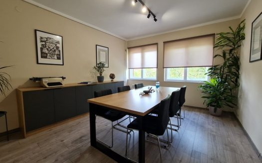 Trosoban stan centar Banja Luka 59m2